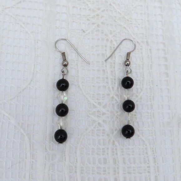 Handmade Onyx and Crystal Dangle Earrings For Women, Casual or Business Jewelry - Picture 3 of 6